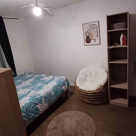 Apparemment Cosy Avec Parking Exterieur Gratuit Apartment Aulnay-sous-Bois Exterior photo